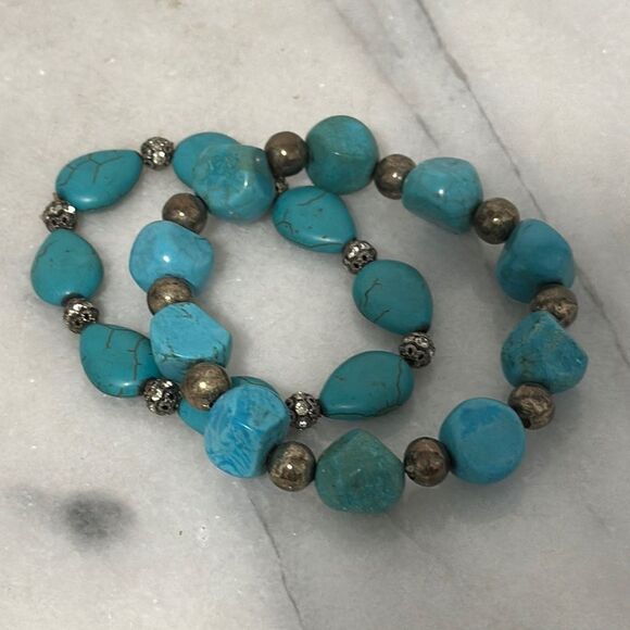 Turquoise Beaded Bracelet Set - Picture 6 of 8